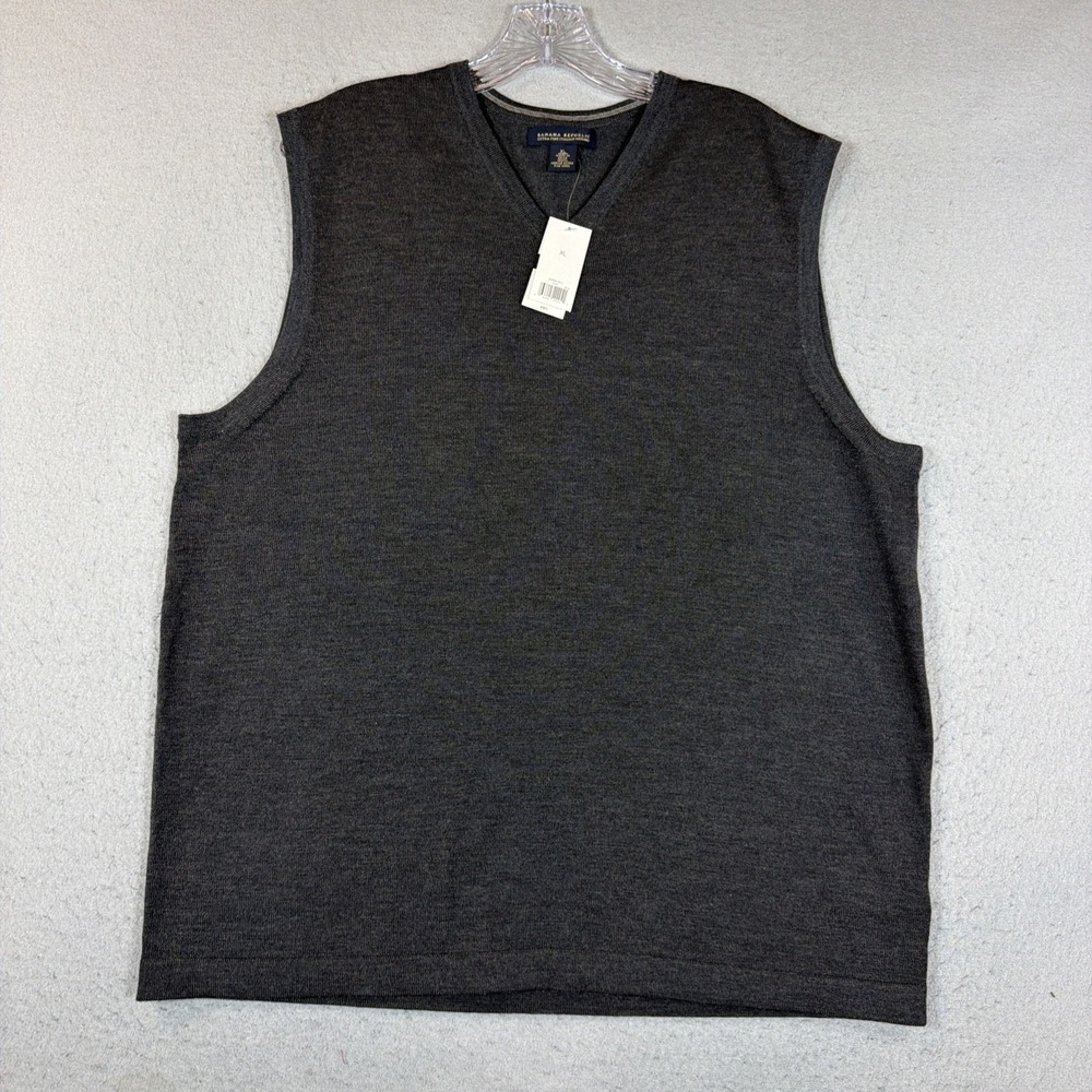 Banana Republic Sweater Mens XL Vest V-Neck Wool Merino Lightweight Gray NWT